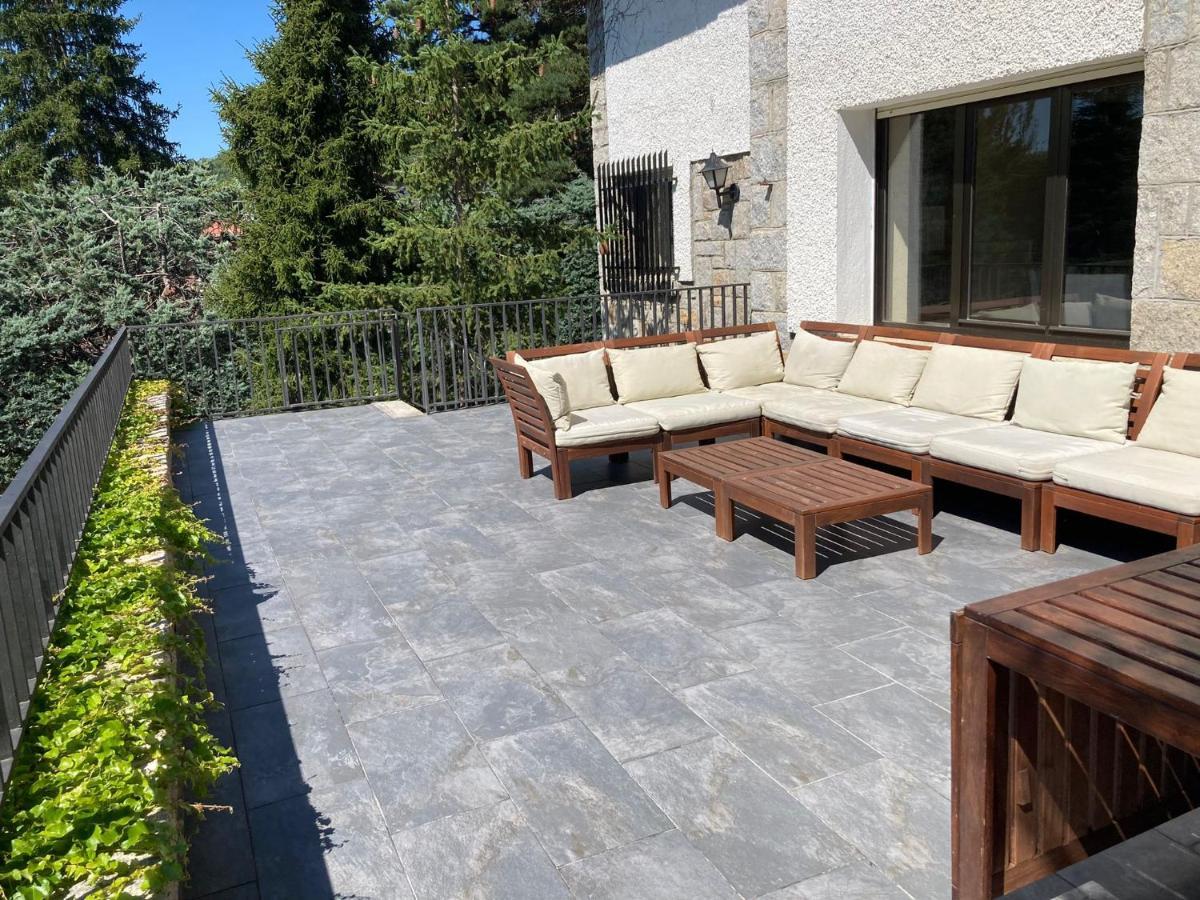 Gran chalet con piscina en Navacerrada Exterior foto